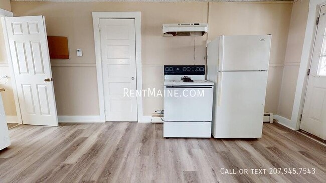 Photo - 172 College Ave Unit 6