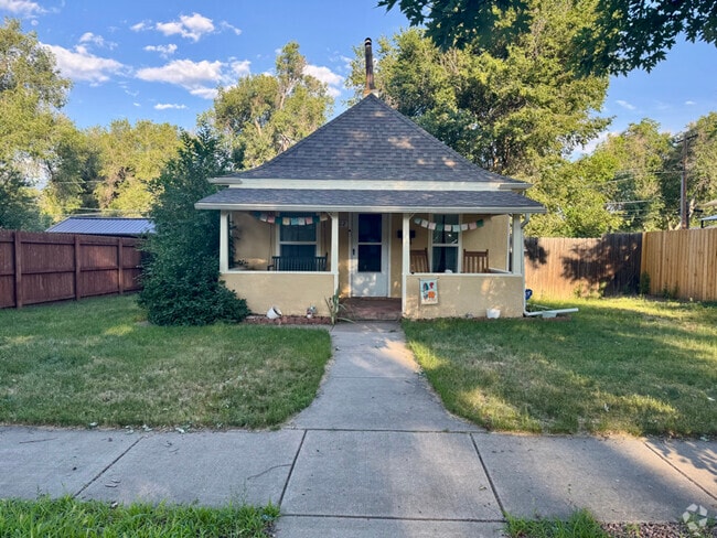 Building Photo - 1022 N Arcadia St Rental