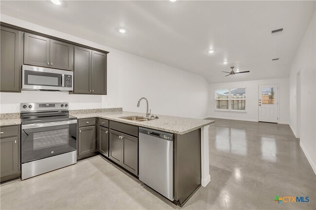 Photo - 903 Wax Myrtle Ct