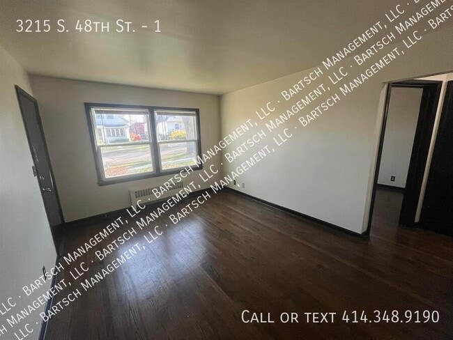 Photo - 3215 S 48th St Unit 1