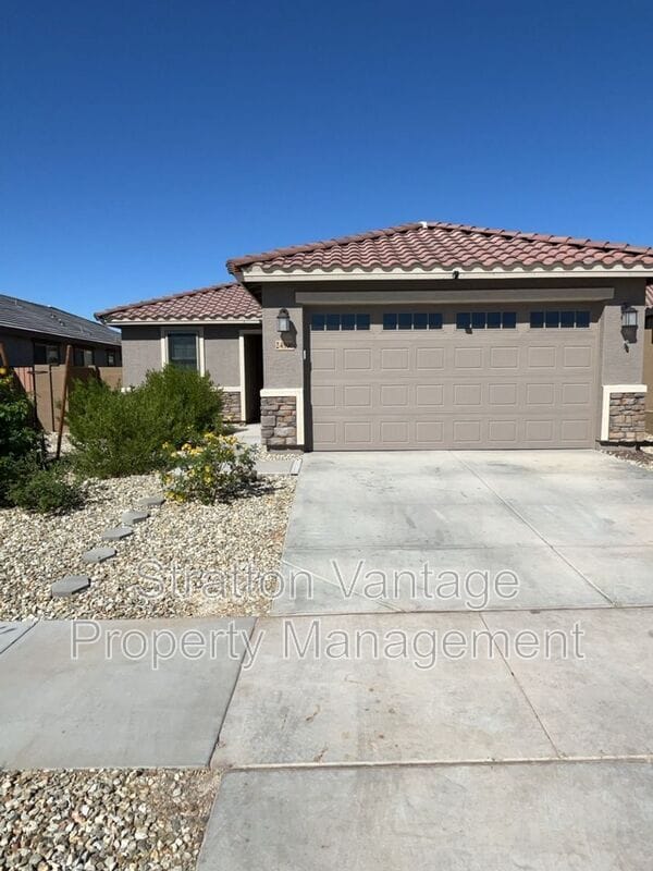 Building Photo - 24596 N 170th Dr