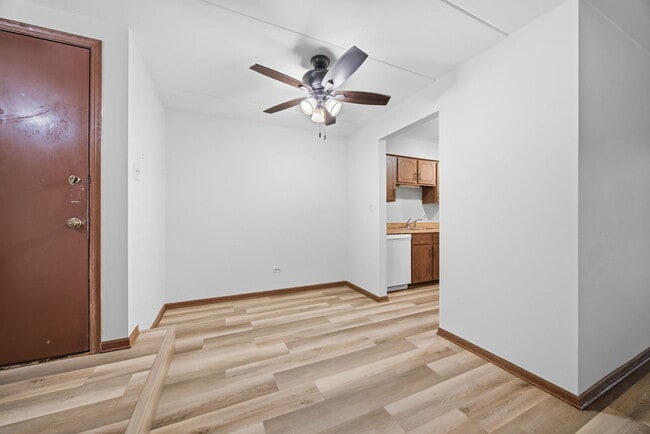 Photo - 13913 Laramie Ave Unit 112