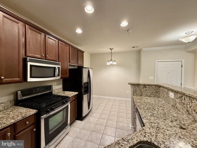 Photo - 9720 Holmes Pl Unit 403