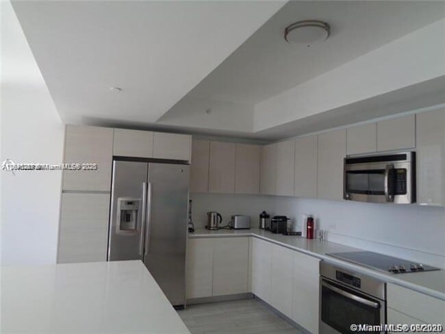 Building Photo - 2600 E Hallandale Beach Blvd Rental