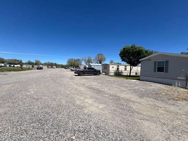 Photo - 3 Bed 2 Bath Updated Mobile Home w/ Fenced Yard & Many Amenities