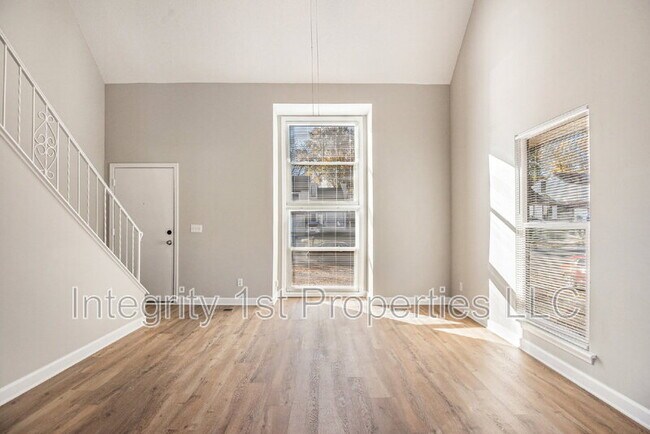 Photo - 3500 NE 72nd Terrace