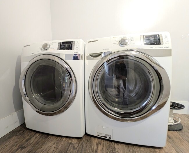 Photo - 475 Louis Ave Unit 1