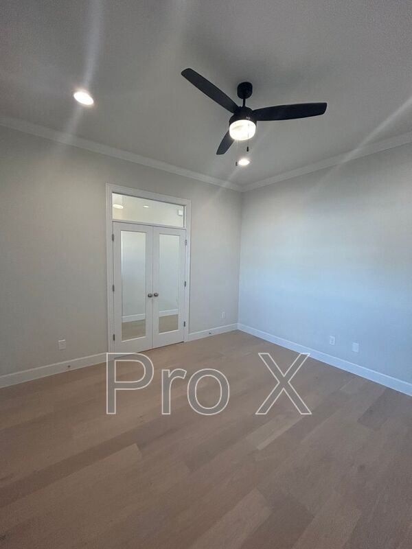 Photo - 2401 Salmon St