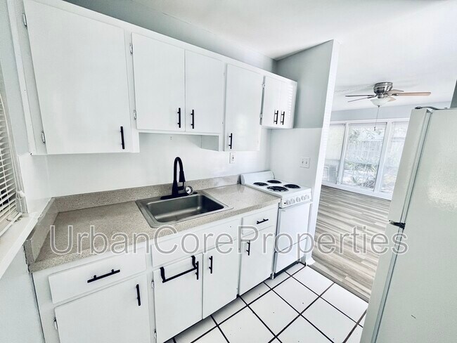 Photo - 311 24th Ave N Unit A