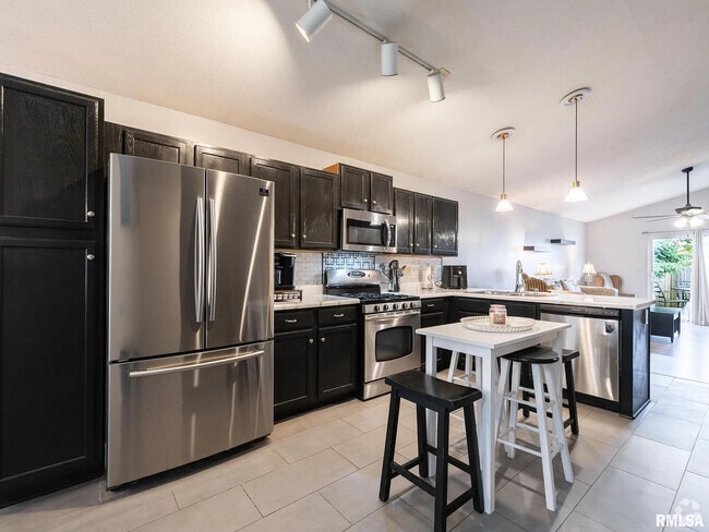 Building Photo - 3504 Wegeng Dr Rental