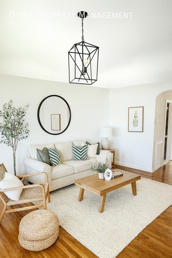 Building Photo - 6613 N 2nd St Unit 2