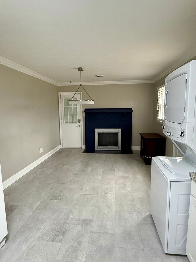 Photo - 2510 Catherine St