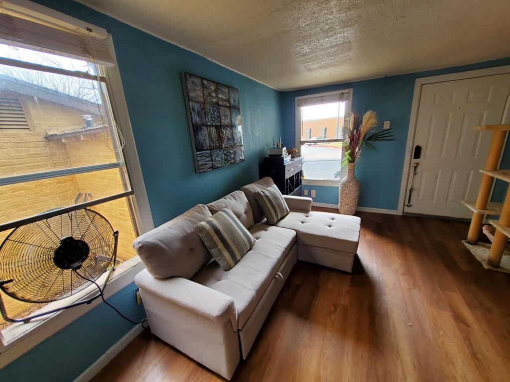 Photo - 1034 Wheatley Ave