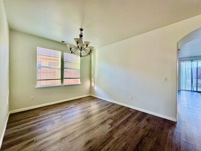 Photo - 4141 Aragon Way Casa