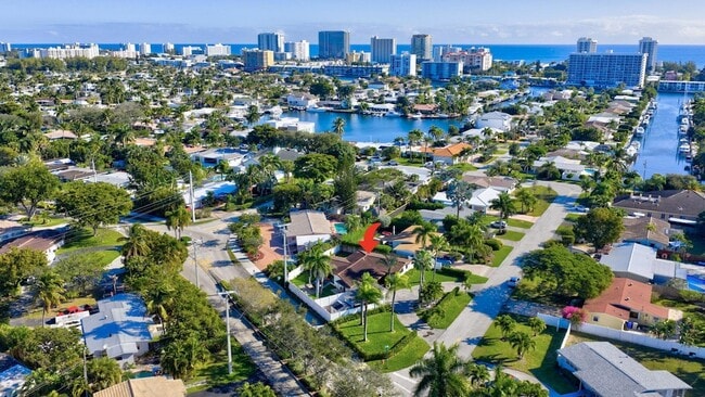 Photo - 2601 NE 8th Ct