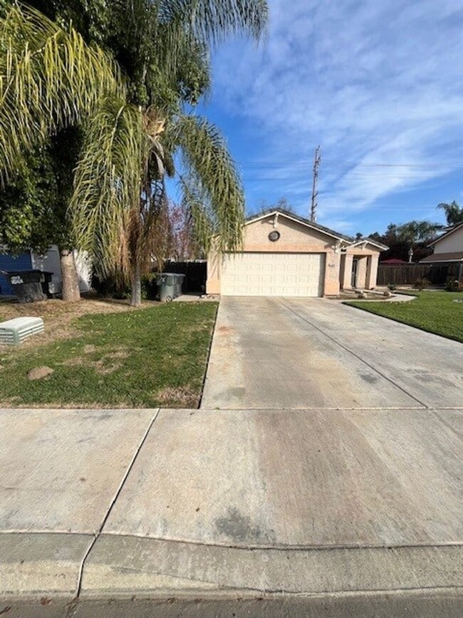 Photo - 1938 E Country Ave