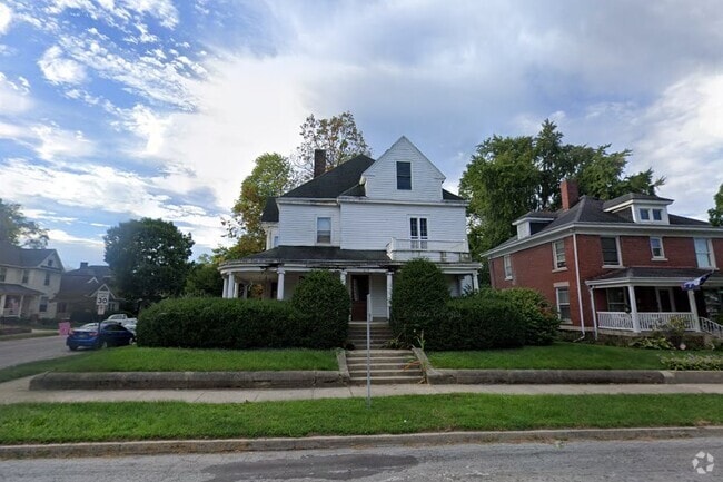 Building Photo - 217 E Wabash Ave Unit 3 Rental