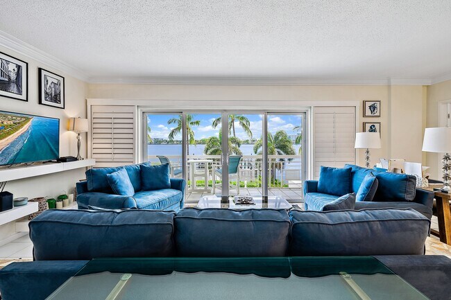 Photo - 250 Bradley Pl