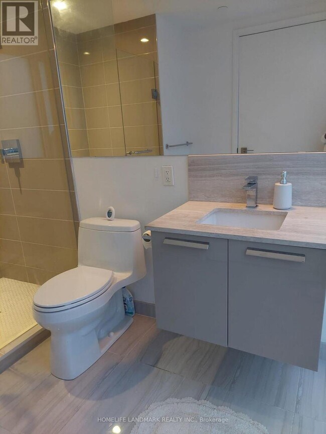 Photo - 28 Wellesley St E Unit 2210