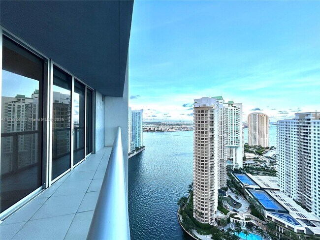 Photo - 475 Brickell Ave Condo Unit 3107