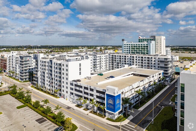 Photo - Avery Dania Pointe East Apartments