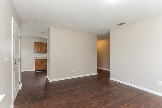 Photo - 2268 W 44th St