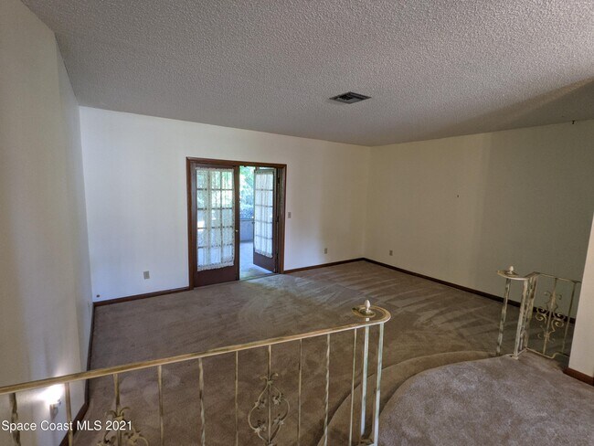 Photo - 4205 Grovewood Ln