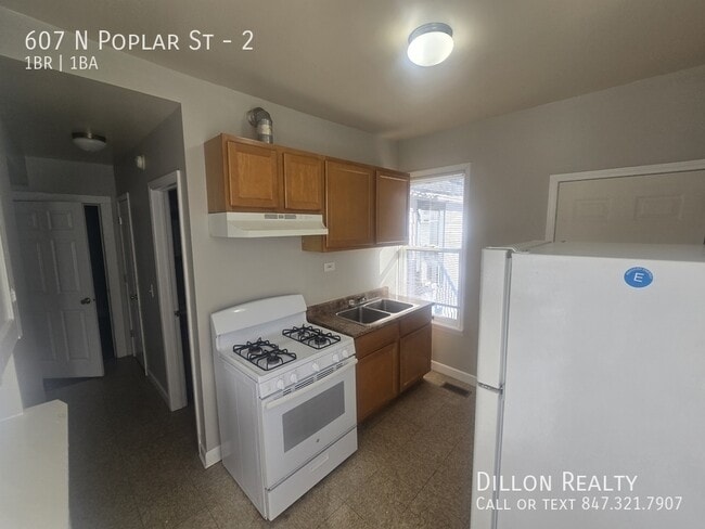 Photo - 607 N Poplar St Unit 2