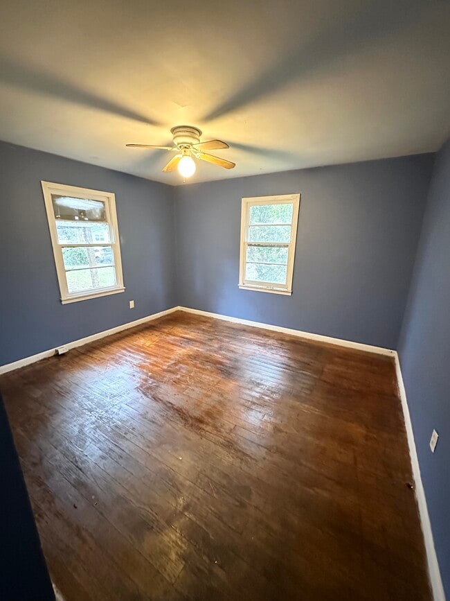 Photo - 610 Sunset Dr