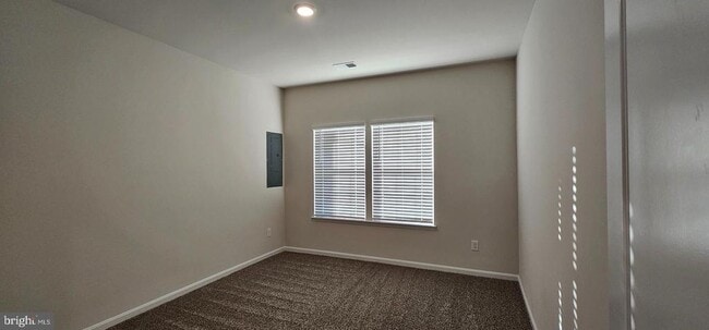 Photo - 124 Clerkenwell Dr