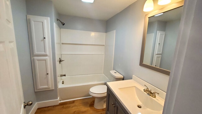 Photo - 44 Fairview St Unit B