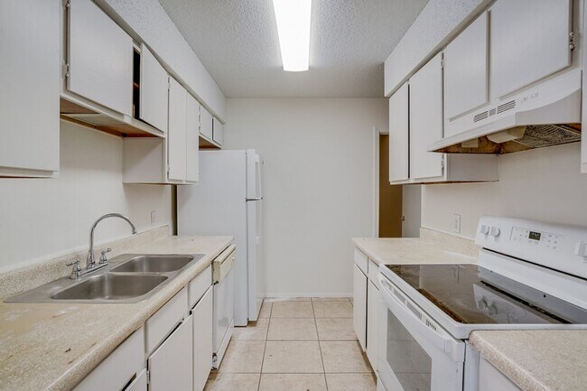 Photo - 907 Fieldwood Dr Unidad A