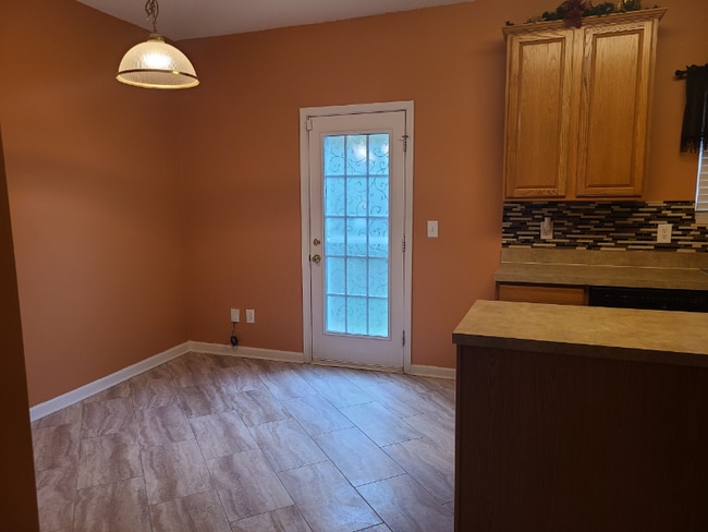 Photo - 107 Queensberry Ct