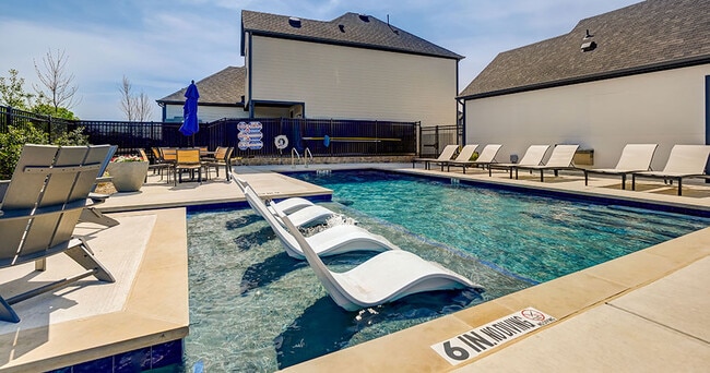 Photo - Canvas at Denton Rental Homes