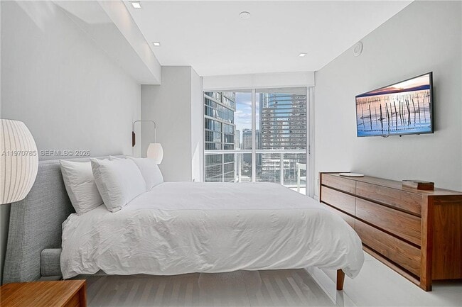 Photo - 475 Brickell Ave Unidad 1913