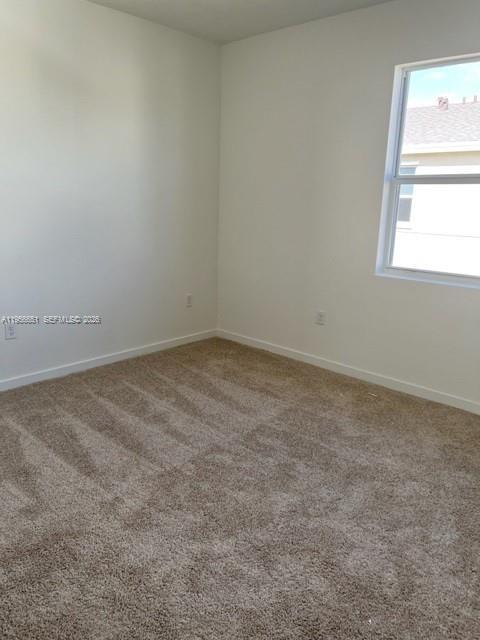 Photo - 492 NE 5th St