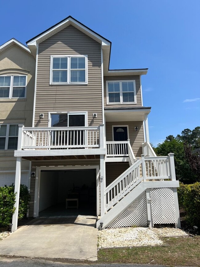 Photo - Beautiful Home, Mid-Island in Yacht Cove!