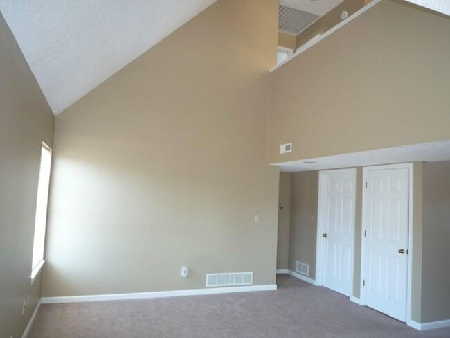 Photo - 4BR/2.5BA House, 2-Car Garage - $2,100 *NO SMOKERS OR UNDERGRADS