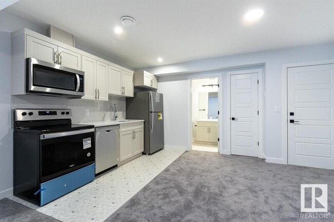 Photo - 32 Rosewood Wy