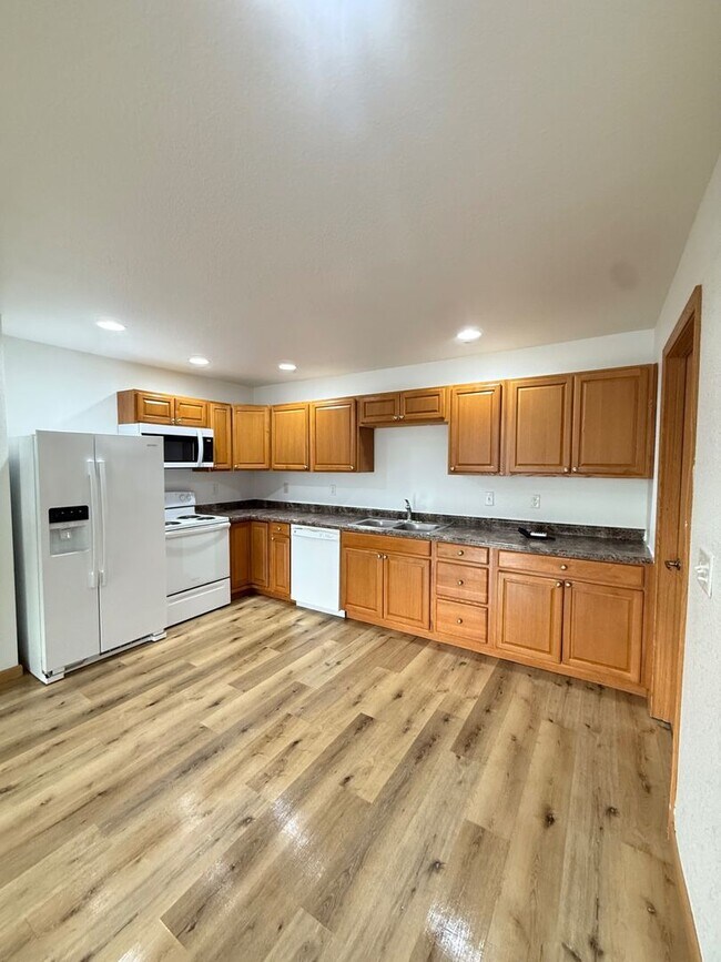 Photo - 1308 Trojan Rd Unit B