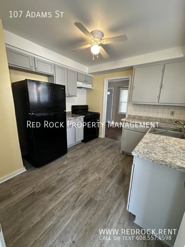 Photo - 107 Adams St