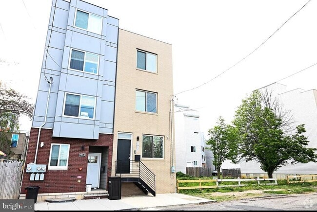 Building Photo - 1936 N 3rd St Rental