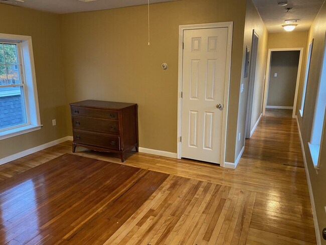 Photo - 17 Whitman Ave