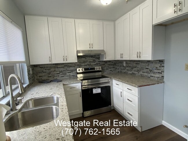 Photo - 1016 Eleanor Ave