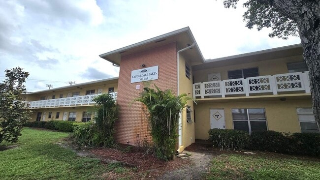 Building Photo - 3530 NW 43rd Ave Unit 106 Rental
