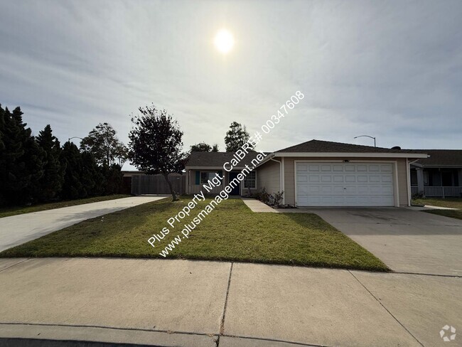 Building Photo - Single Story Home Located Near West Gate D...