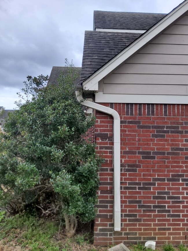 Photo - 10052 Lynham Cove