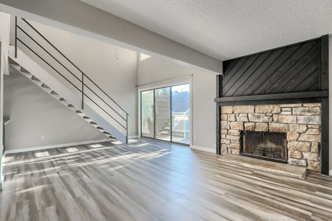 Photo - 4896 S Dudley St
