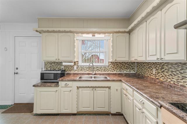 Photo - 411 Co Rd 3609