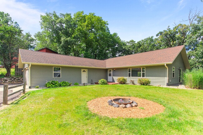 Photo - N7439 Mariner Hills Cir